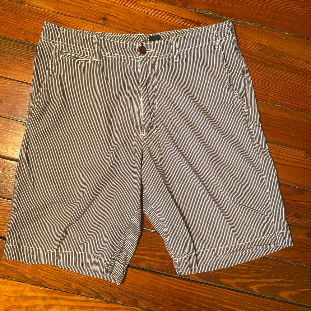 J. Crew Field Short Pin Striped Shorts 10” Size 32